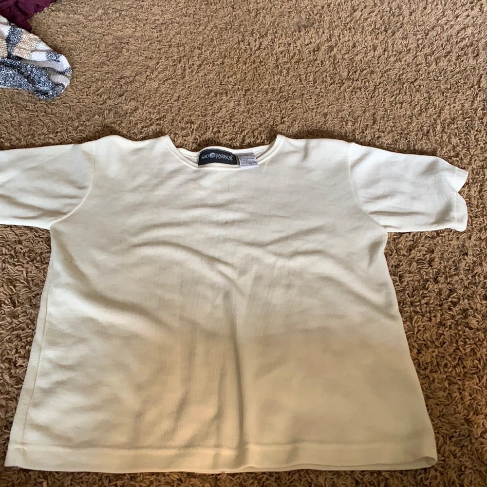 selling a yellowish t-shirt !